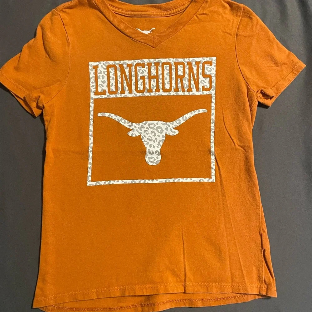 Junior Girls UT Longhorn shirt, size XS